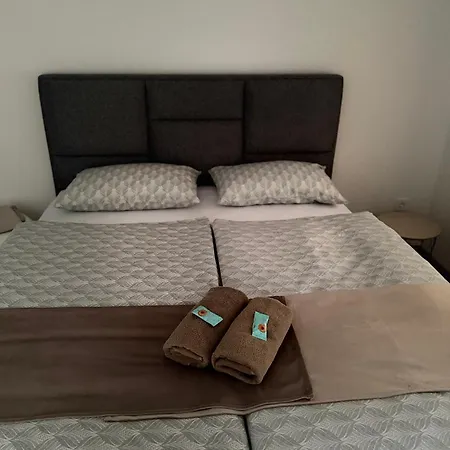 Apartma Vikovic Ii *